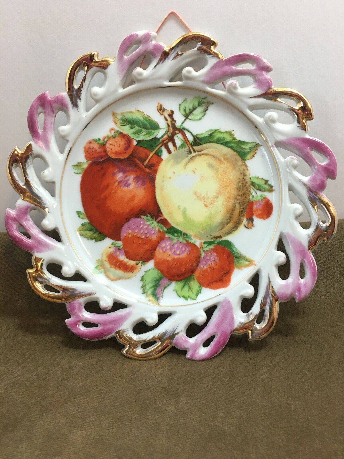 Vtg.  Decorative Plate - Porcelain Apple & Strawberry Hanging Wall Gold Trim