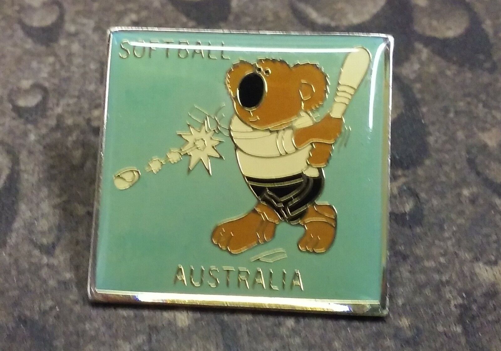 Australia Softball Batter vintage pin badge 