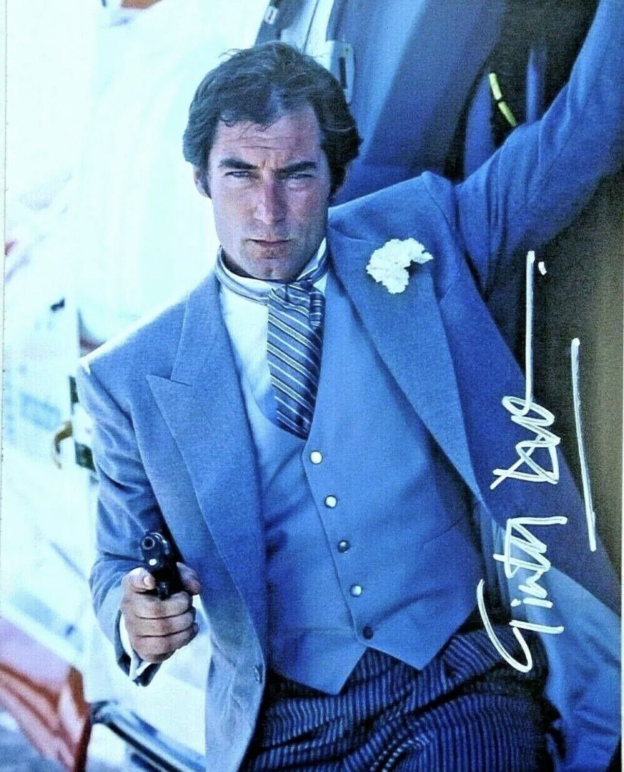 TIMOTHY DALTON AUTOGRAPH 8.5 X 11 signed display 007 in Casino Photo RP
