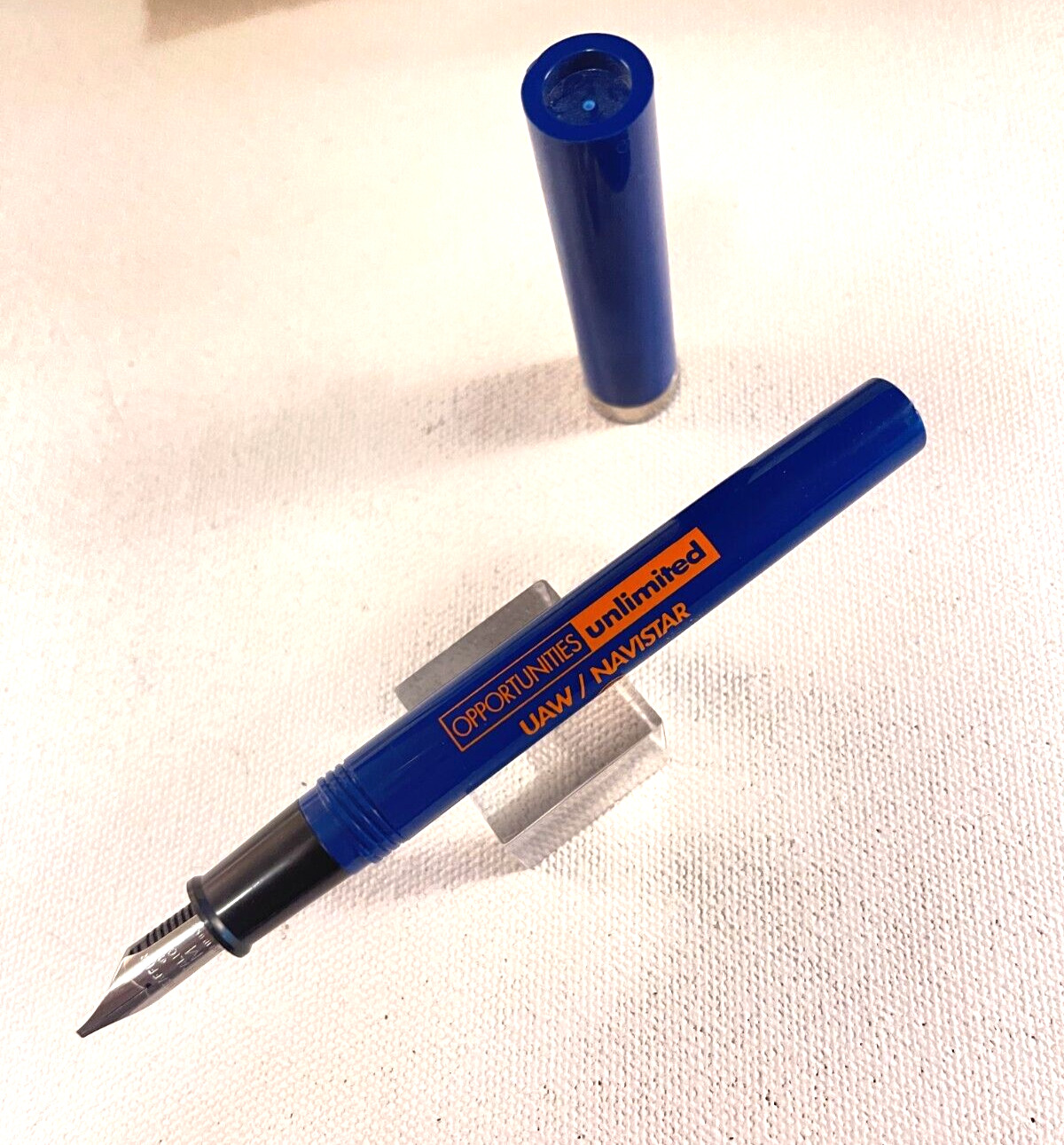 1980\'s Sheaffer Blue No Nonsense Fountain Pen UAW Navistar MEDIUM Italic nib