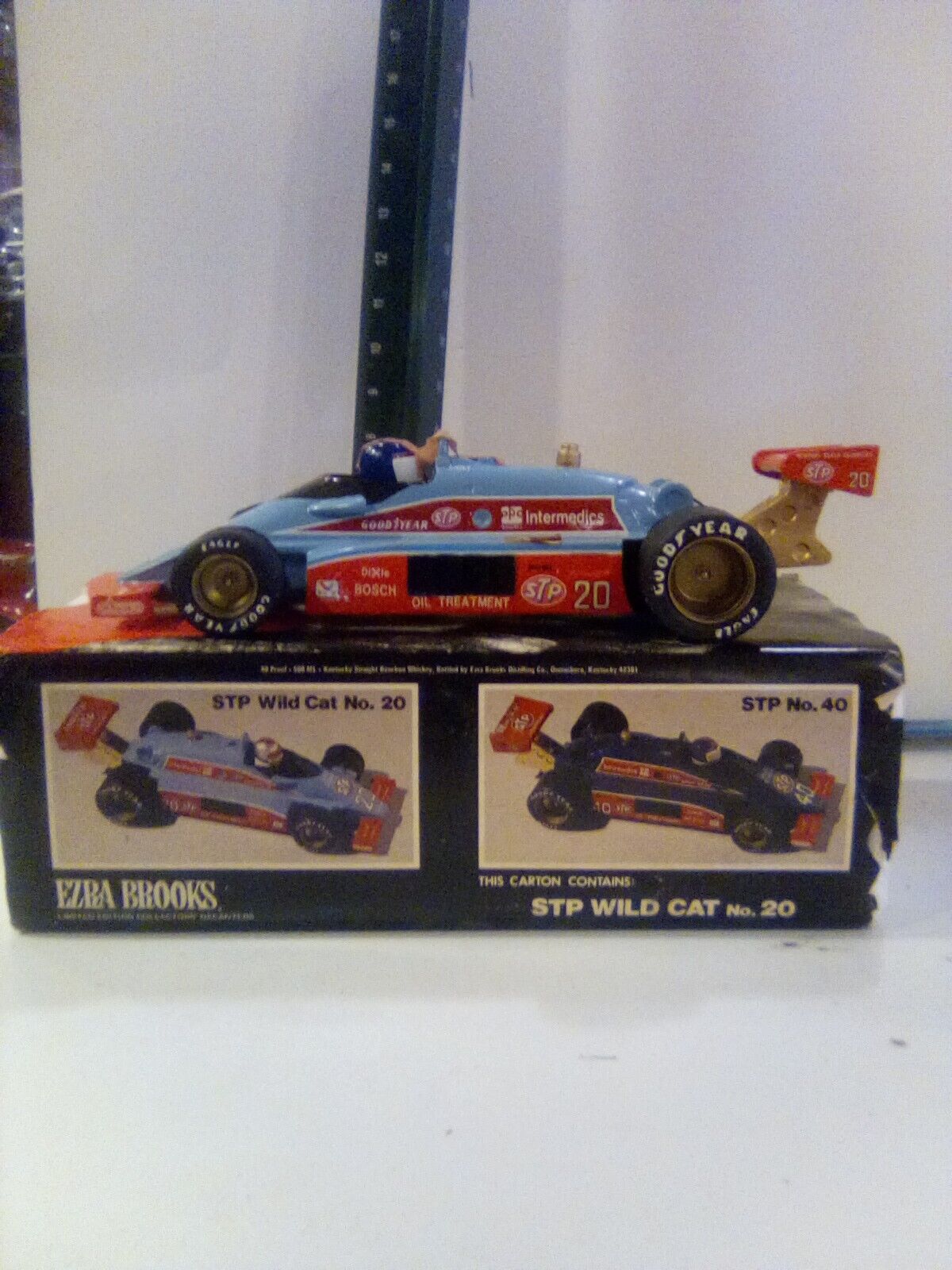 1983 Ezra Brooks Indy Car decanter STP Wild Cat #20 Empty With Box
