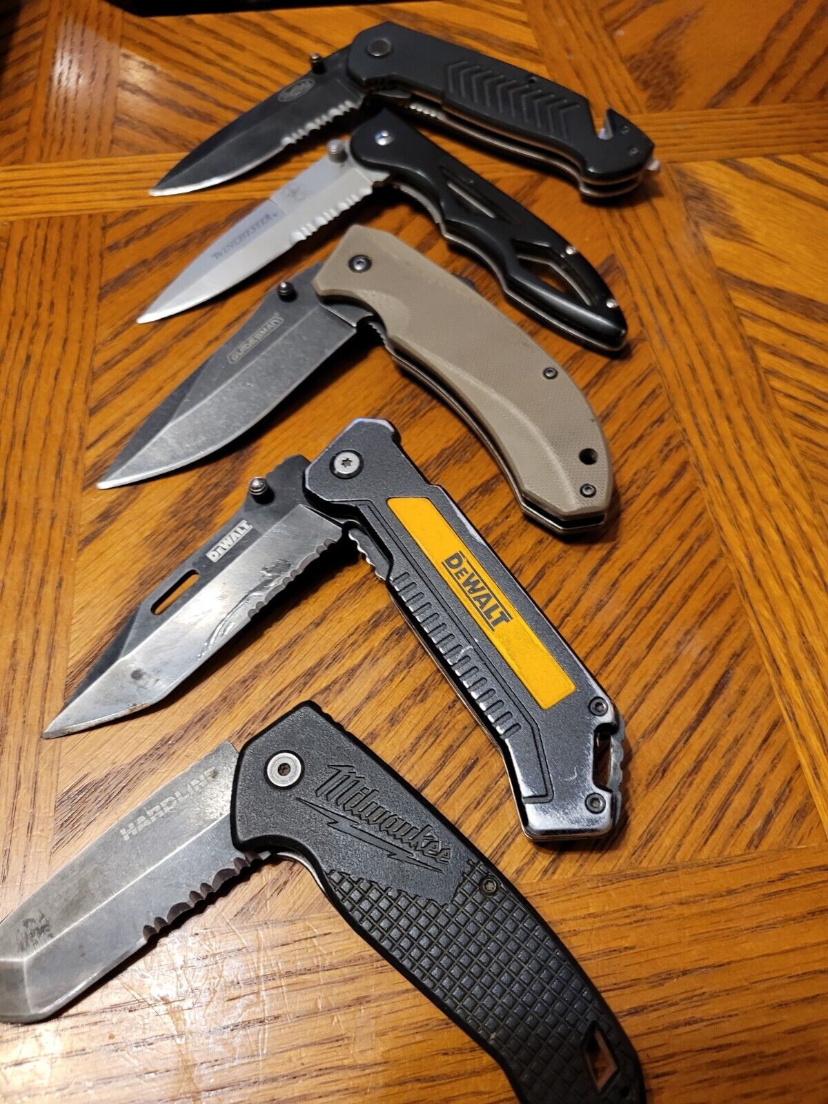 Lot Of 5 Knifes