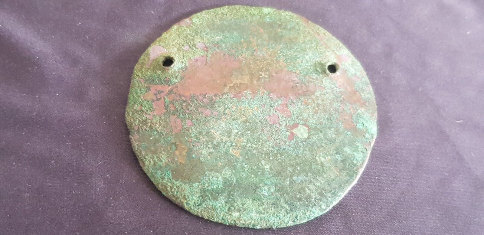 Celtic BC ancient bronze breast armour round plate 39g V. rare hoard find L114u