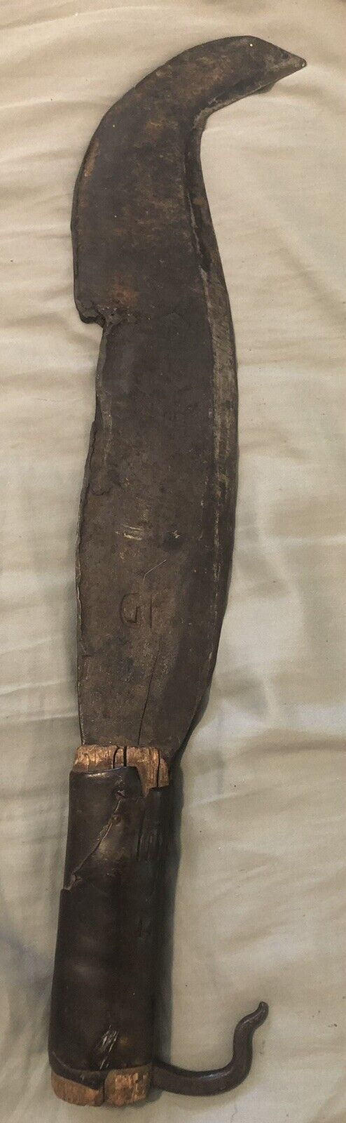 Primitive Hand Made Scythe Sickle Rustic Wood Metal Knife Tool 16-1/2