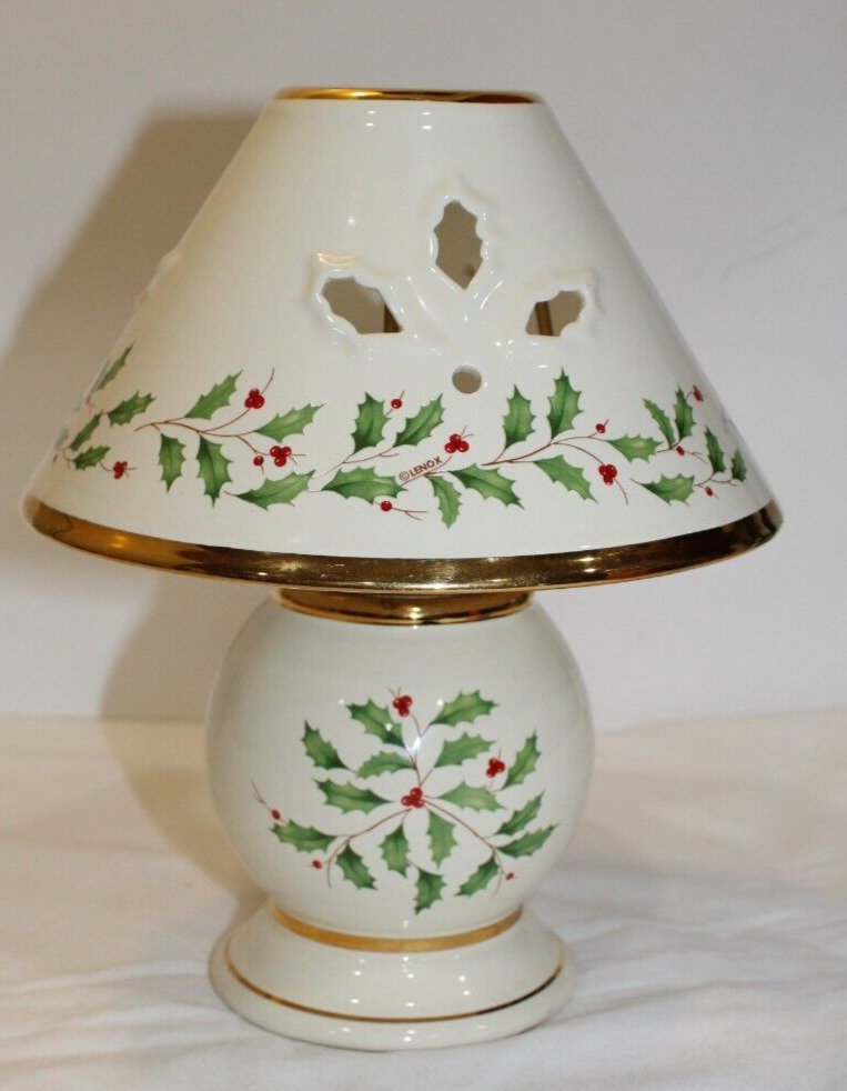 Lenox Mistletoe tea light candle holder with lamp shade Christmas