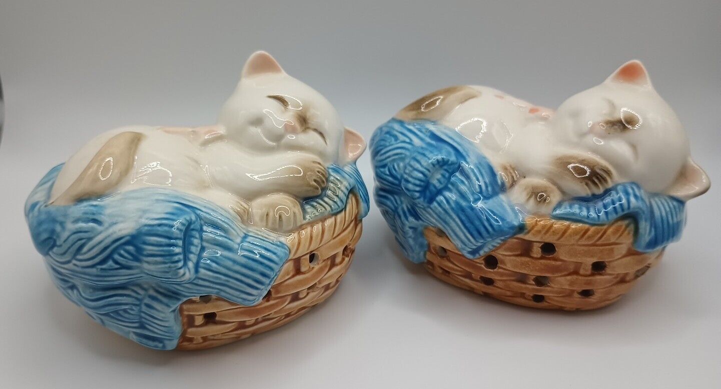 Vintage 1983 Avon Cat Kittens Sleeping in Basket Sachet Pomander Ceramic 