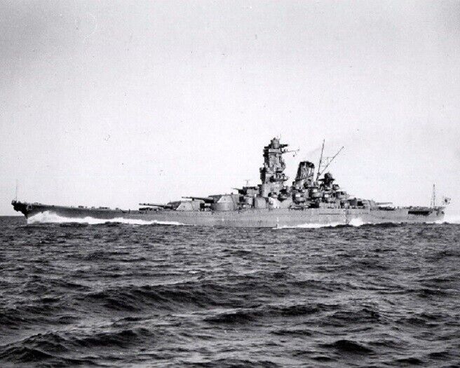 Japanese Battleship Yamato at sea 8x10 WWII World War 2 Photo 574a