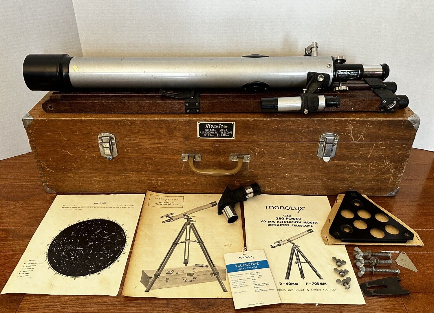 Vintage Monolux Telescope No. 4352, 280x, D=60mm. f=700mm Japan w/ Wooden Case