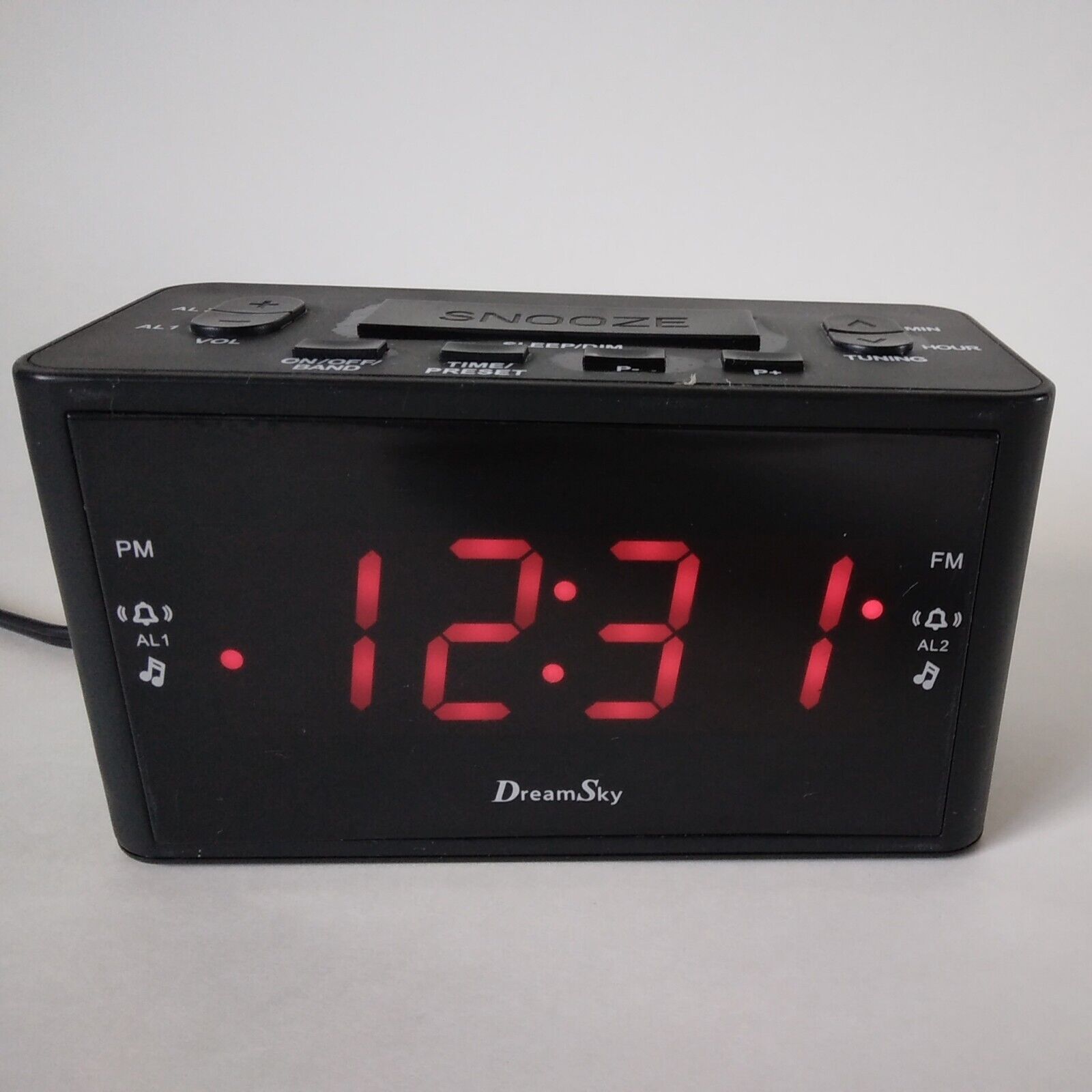 Dream Sky Model: DS-201 Radio Alarm Clock-Dual Alarm-AM/FM-Corded-Tested Works