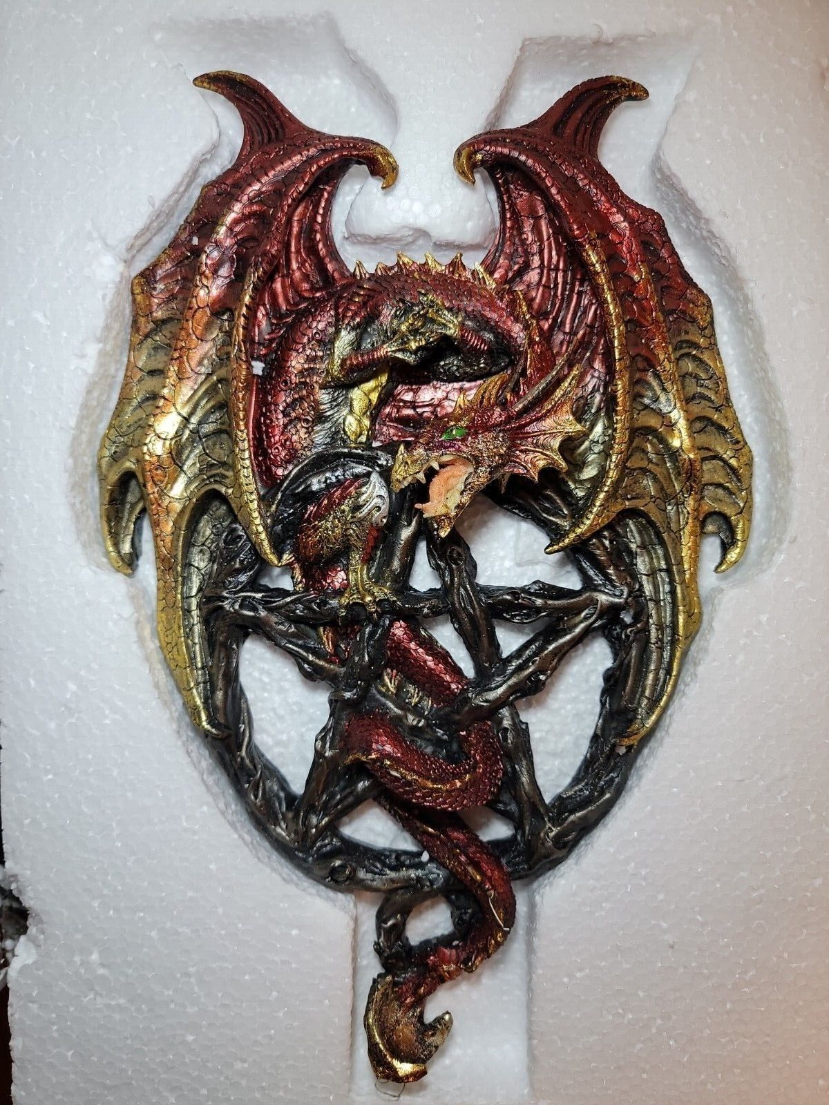 Seventh Avenue Mythical Gothic Dragon Pentagram Wall Plaque Decor Figurine