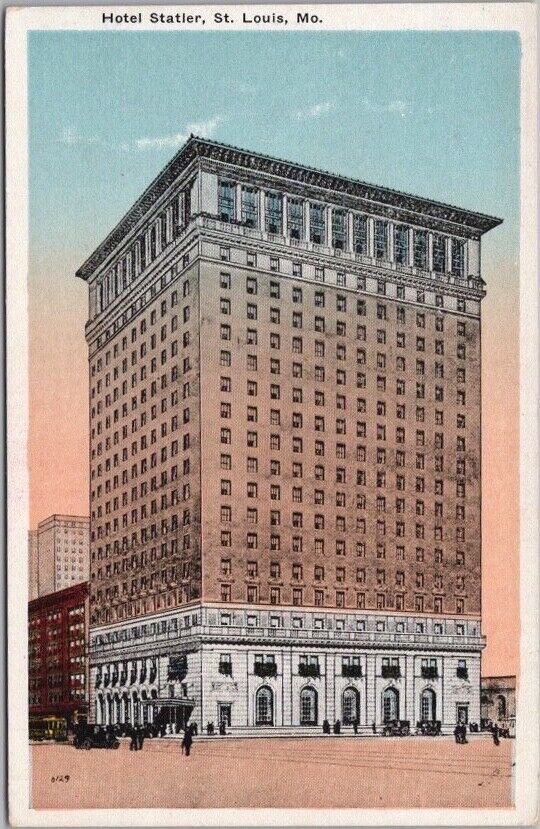 c1930s ST. LOUIS Missouri Postcard HOTEL STATLER Street View / Beacon Series