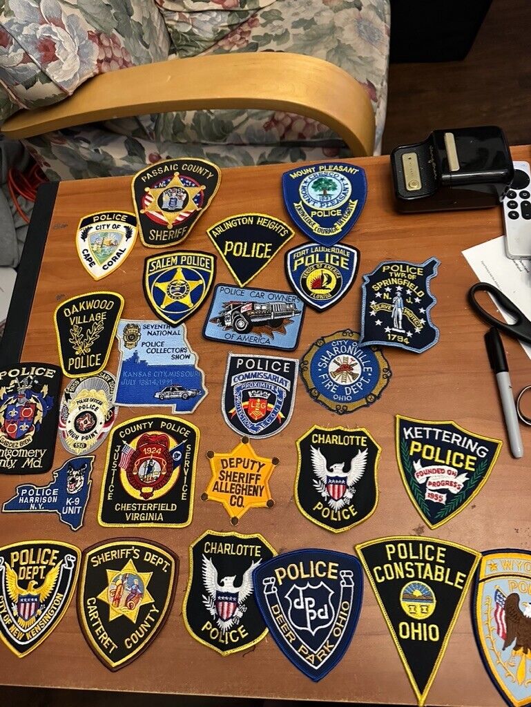 A-12 Lot of 25 Police  Obsolete vintage Patch Lot Patches