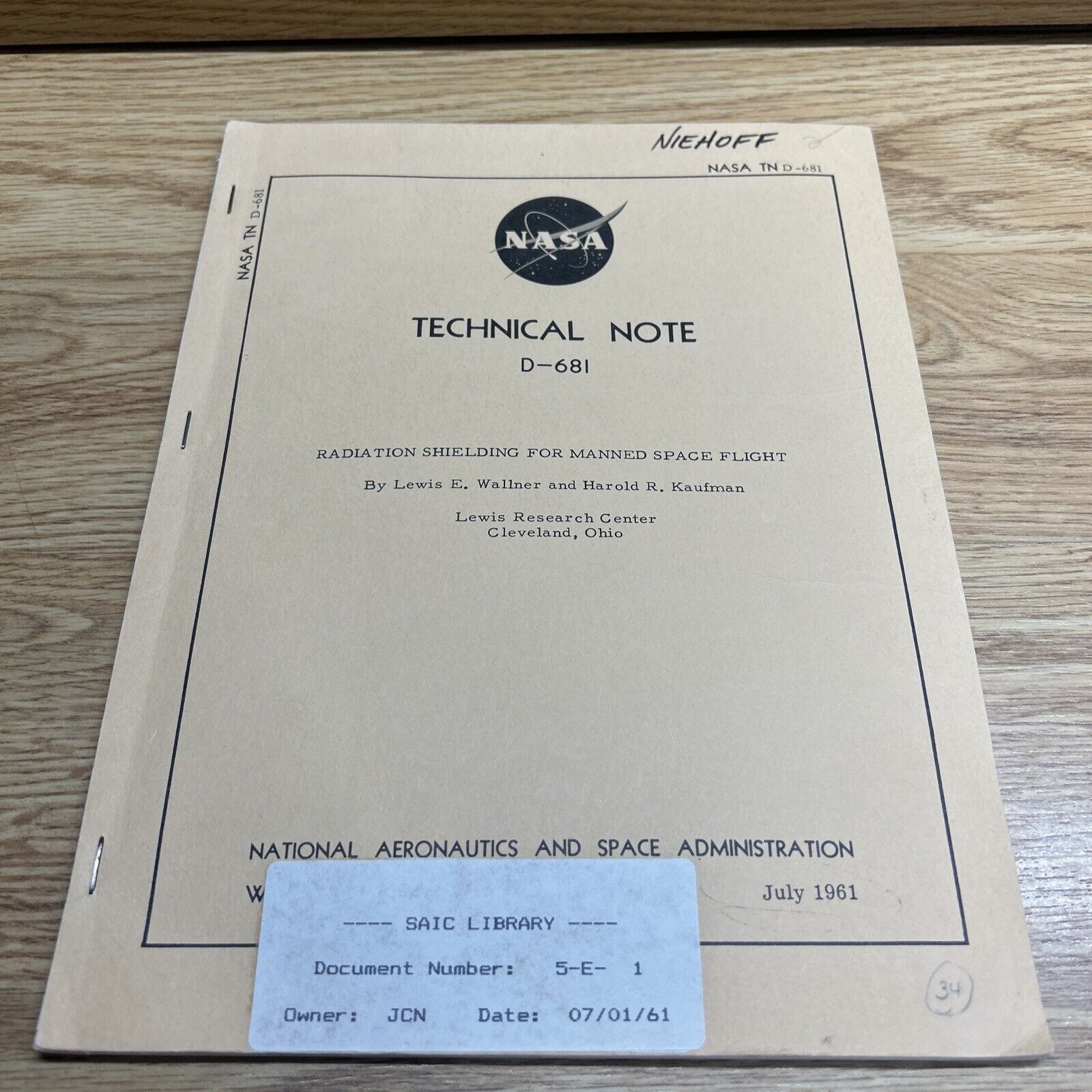 Technical notes Radiation shielding manned space flight 1961 Rare HTF NASA
