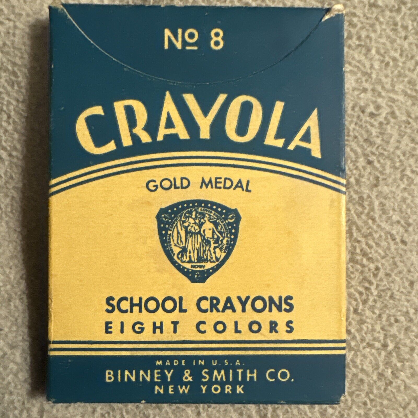 VTG Crayola Gold Medal School Crayons No. 8 Binney & Smith eight Colors USA