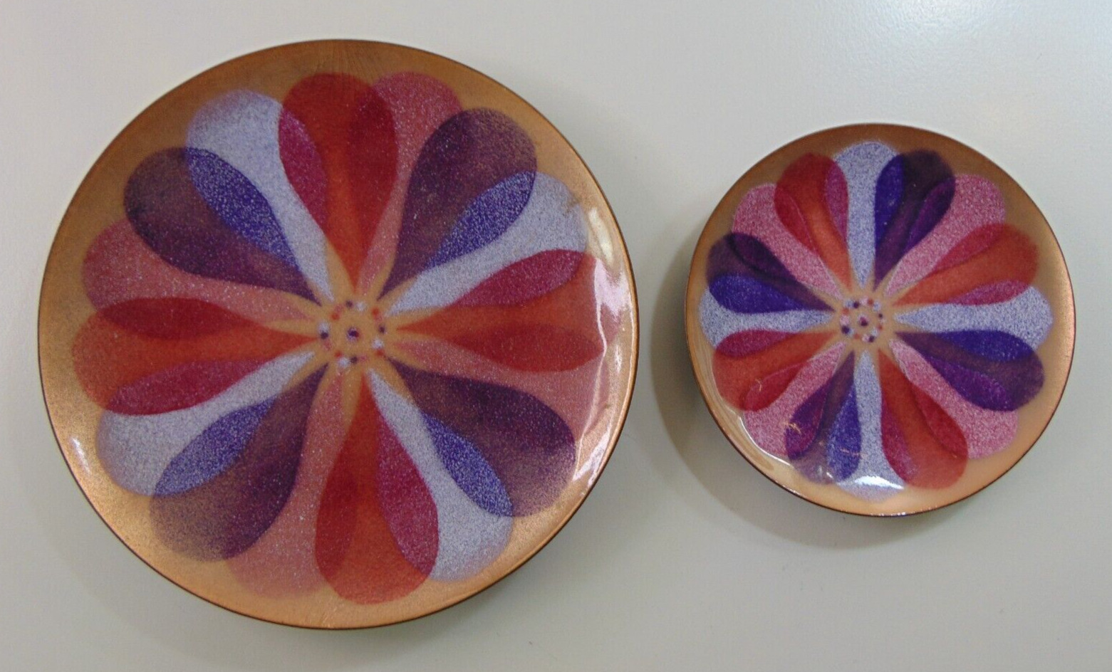 Annemarie Davidson Set of 2 Enamel Copper Plates Pink Purple Pinwheel MCM