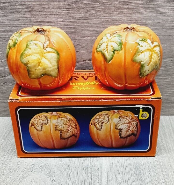 Vintage Brinn’s Thanksgiving Halloween 1994 pumpkin Salt and pepper Shakers