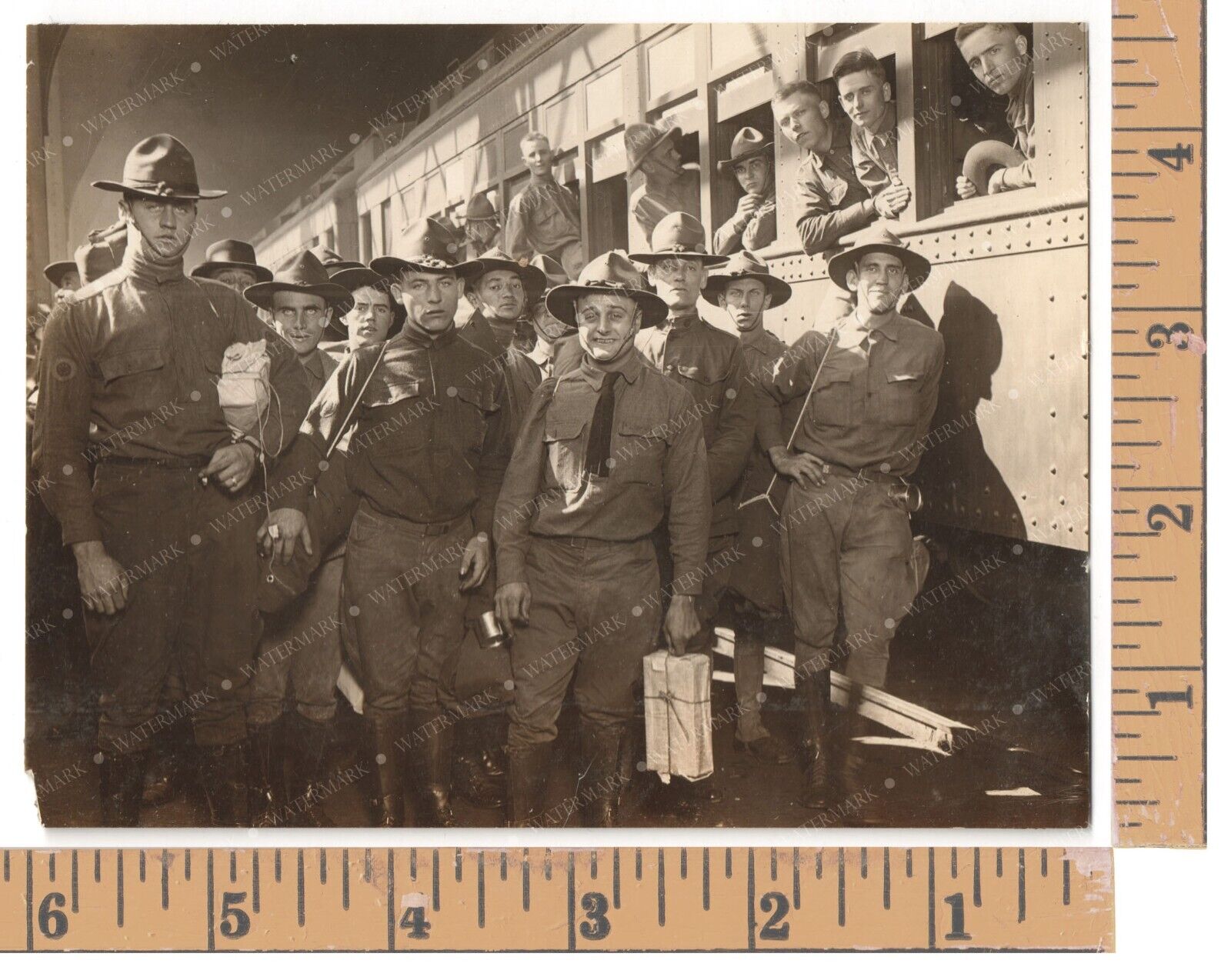 1919 WWI Original Photo of MISSOURI INFANTRY BOARDING TRAIN STL UNION STATION