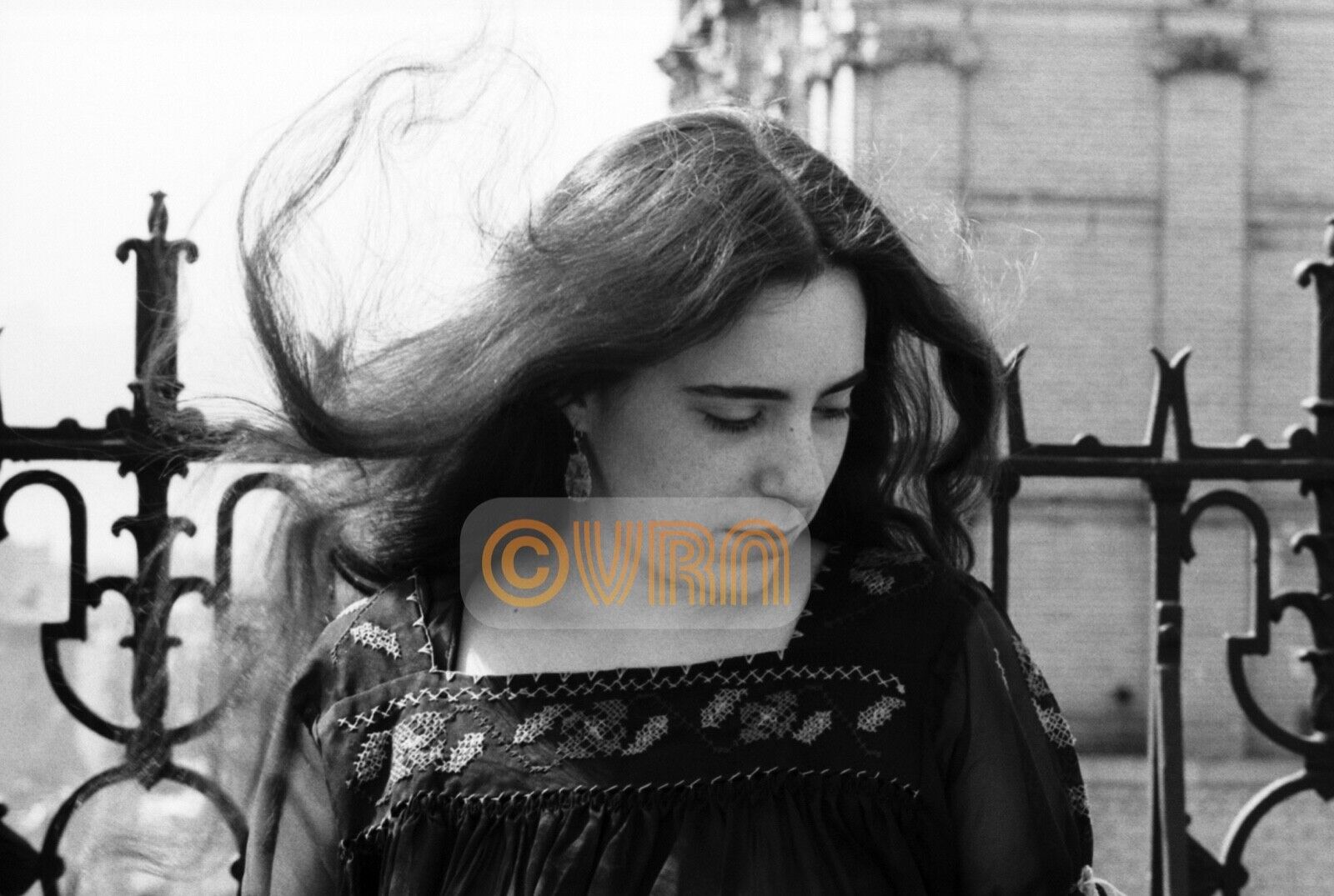 Unseen LAURA NYRO in NYC April 1971 - TRUE ARCHIVAL Print (8.5x11) fr Negative