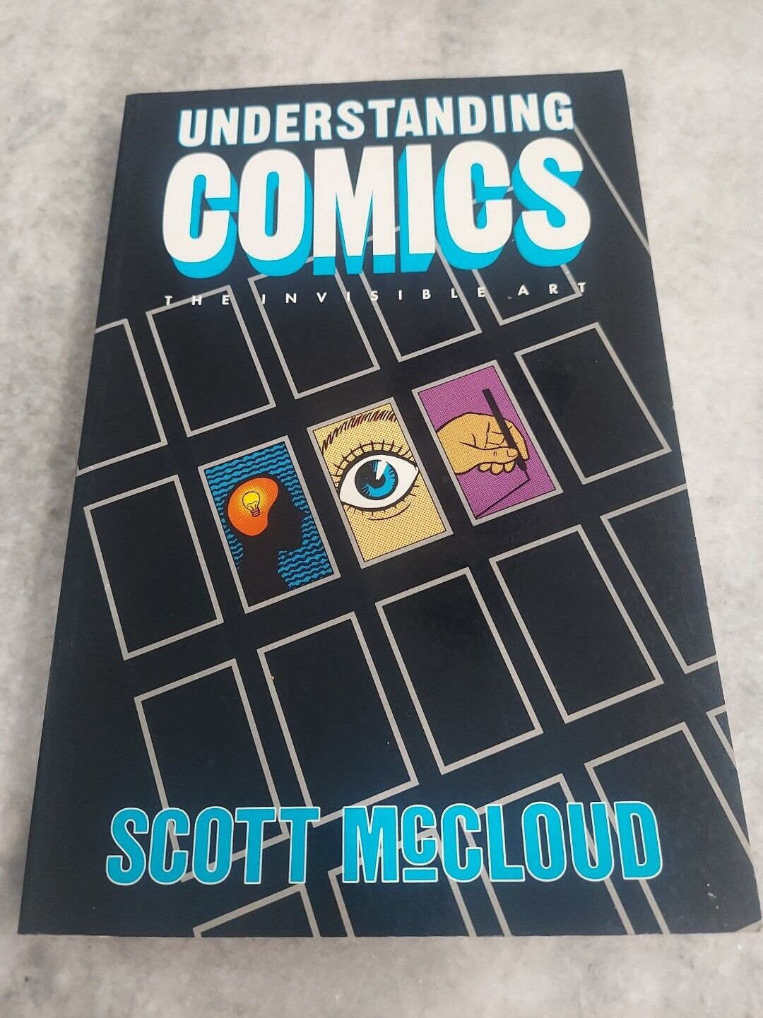 Understanding Comics, The Invisible Art by Scott McCloud Paperback