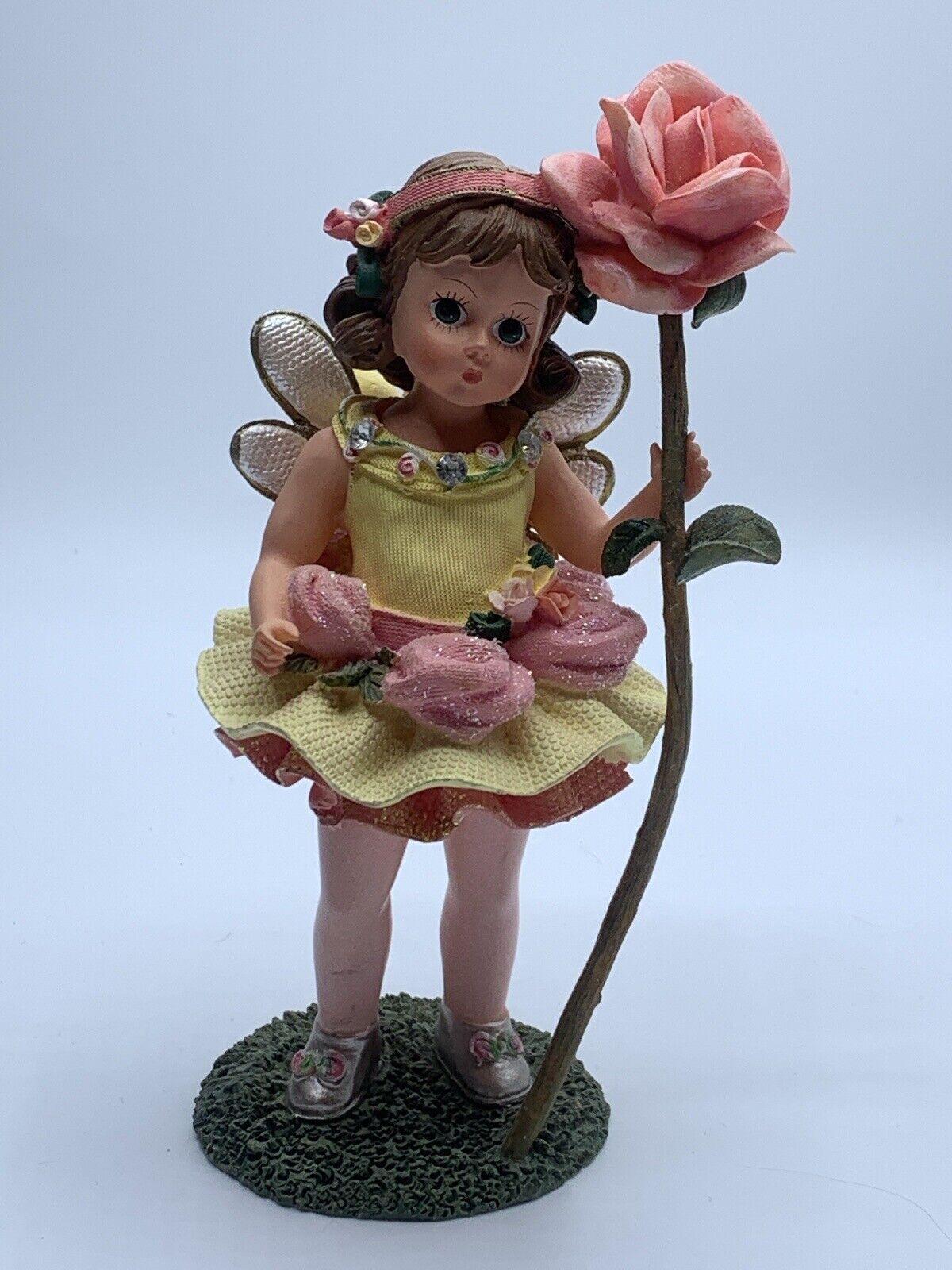 Madame Alexander Classic Collectables - Rose Fairy Figurine 90725