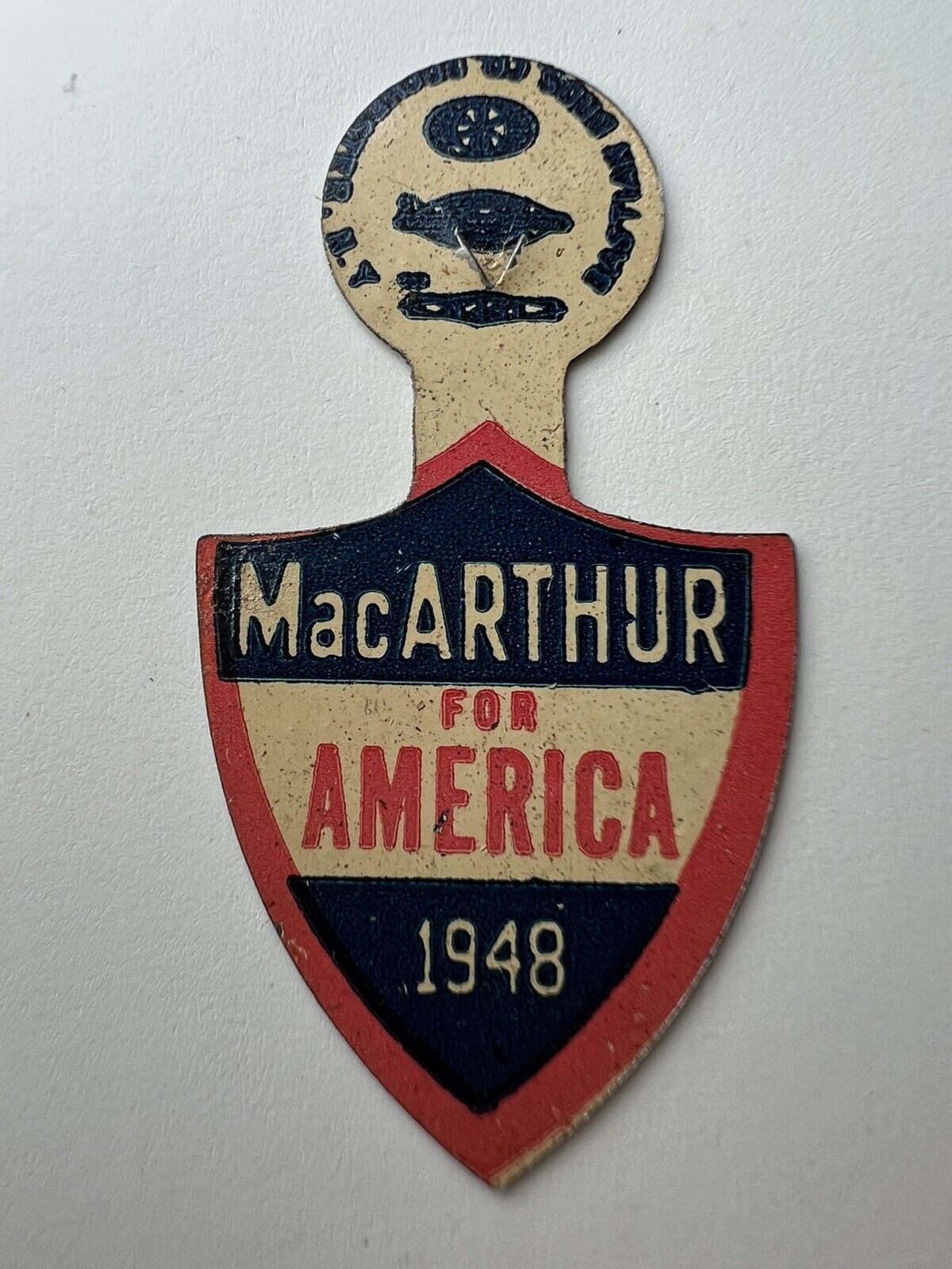 Vintage 1948 Douglas MacArthur For America Pinback Political Button tab