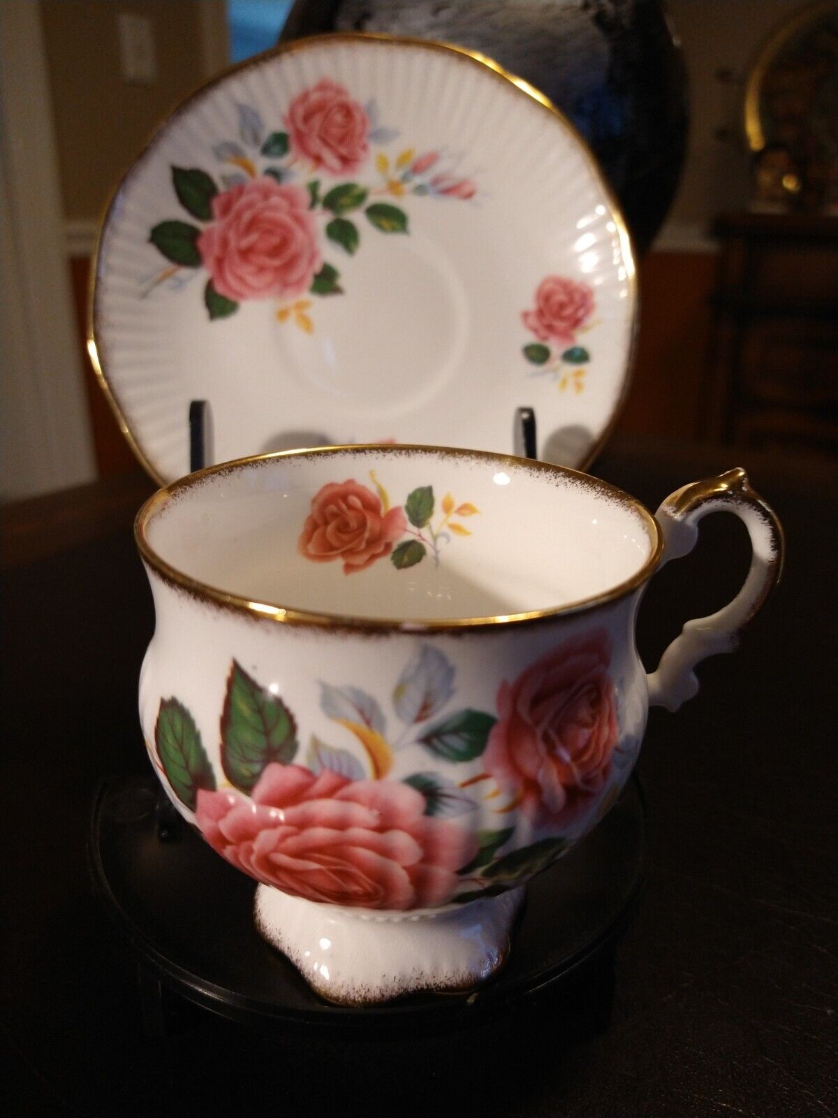 Vintage Elizabethan China Pink Tea Cup & Saucer With Pink Roses - Rare