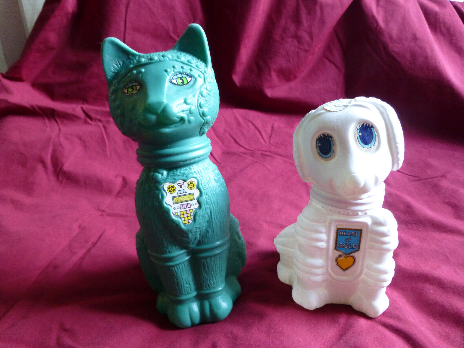 Robot dog (Heart of Gold) and cat (QD-9) soakies, empty, scuffed