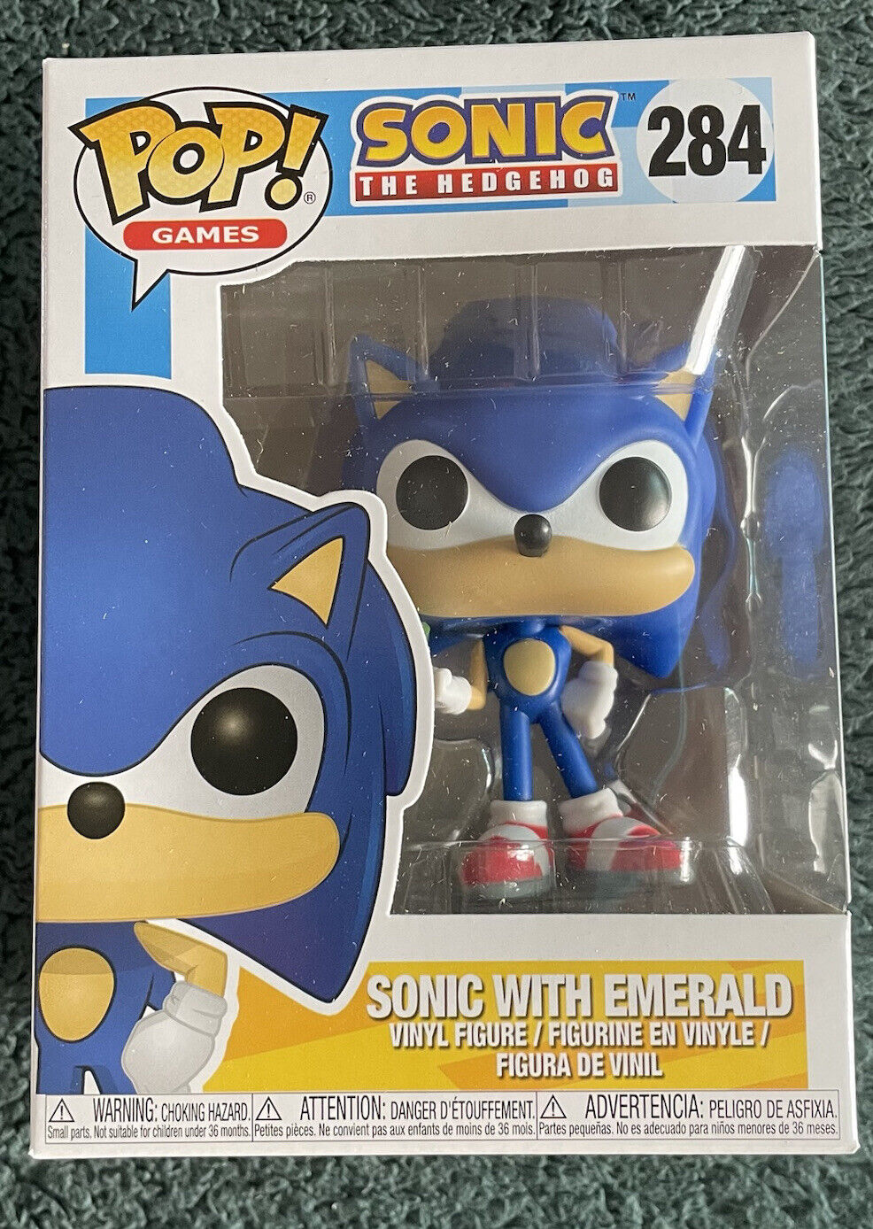 Funko Pop Games: Sonic with Emerald #284 w/ Protector & Themed Stickers