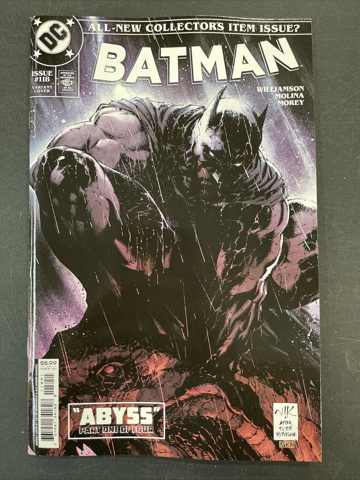 BATMAN #118 COVER E VIKTOR BOGDANOVIC CARD STOCK VARIANT 12/6 2021