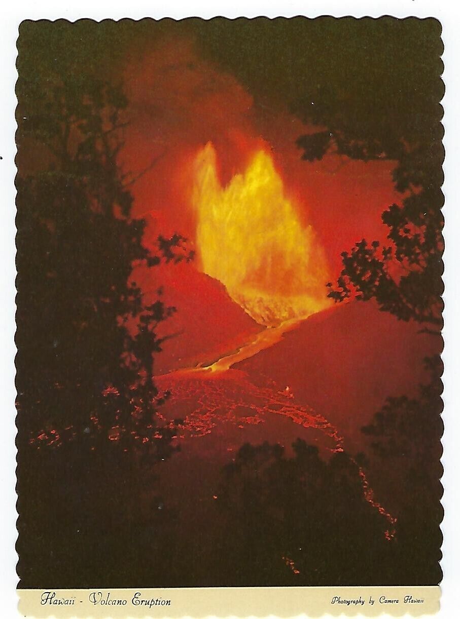 Volcano Eruption, Hawaii, Travel Souvenir , 1960\'s Vintage Postcard