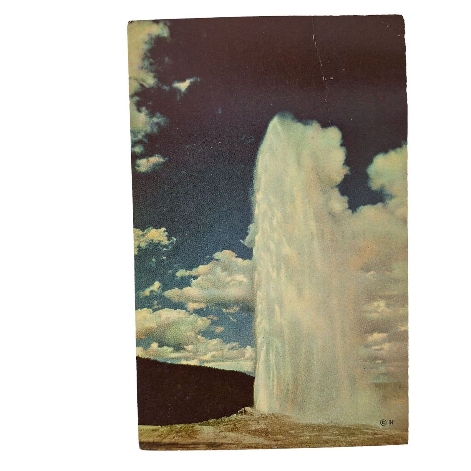 Postcard Old Faithful Geyser Eruption Yellowstone National Park Chrome Posted
