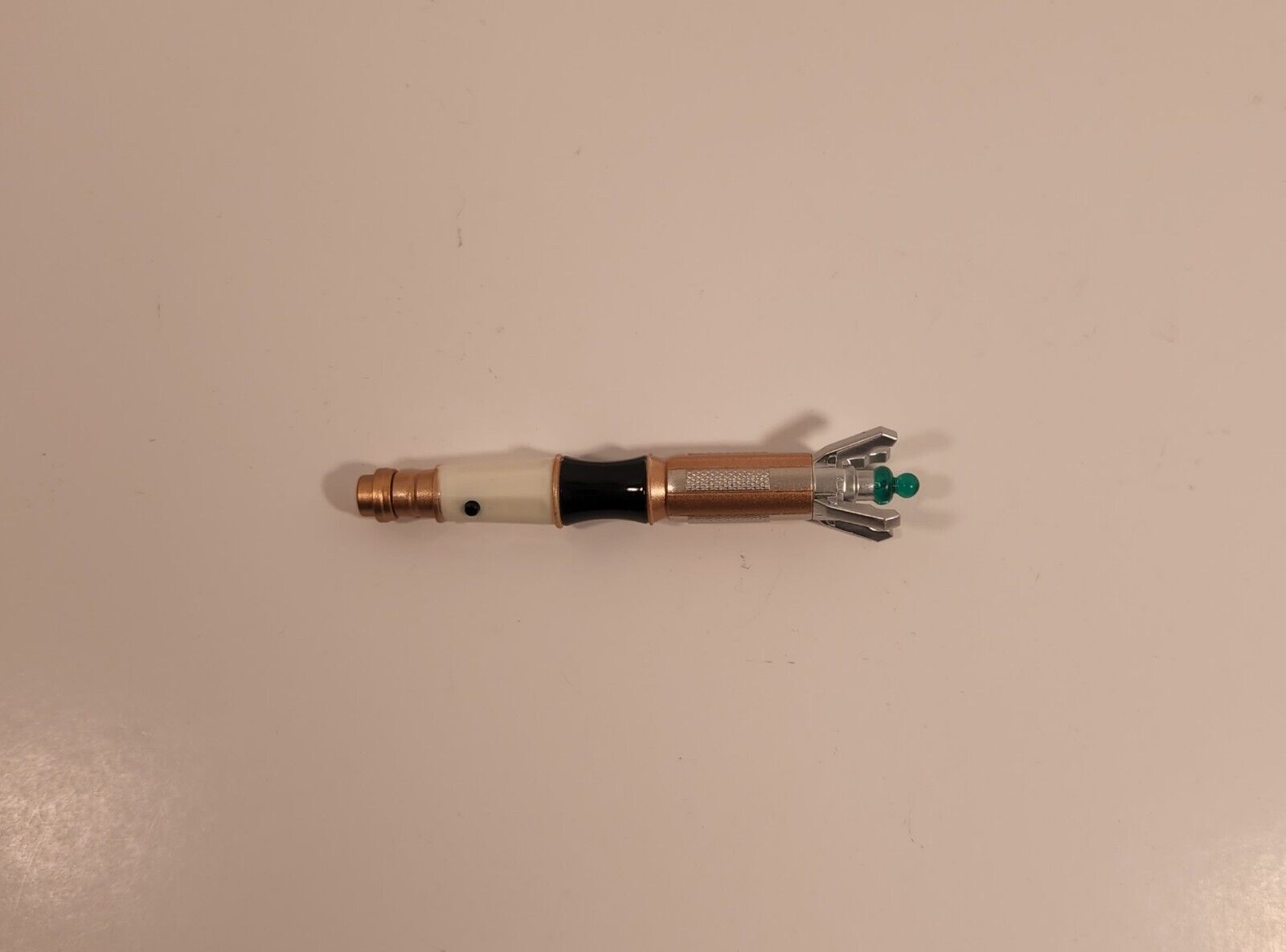 DOCTOR WHO 11TH DOCTOR SONIC SCREWDRIVER PART ONLY **NEEDS BATTERIES**