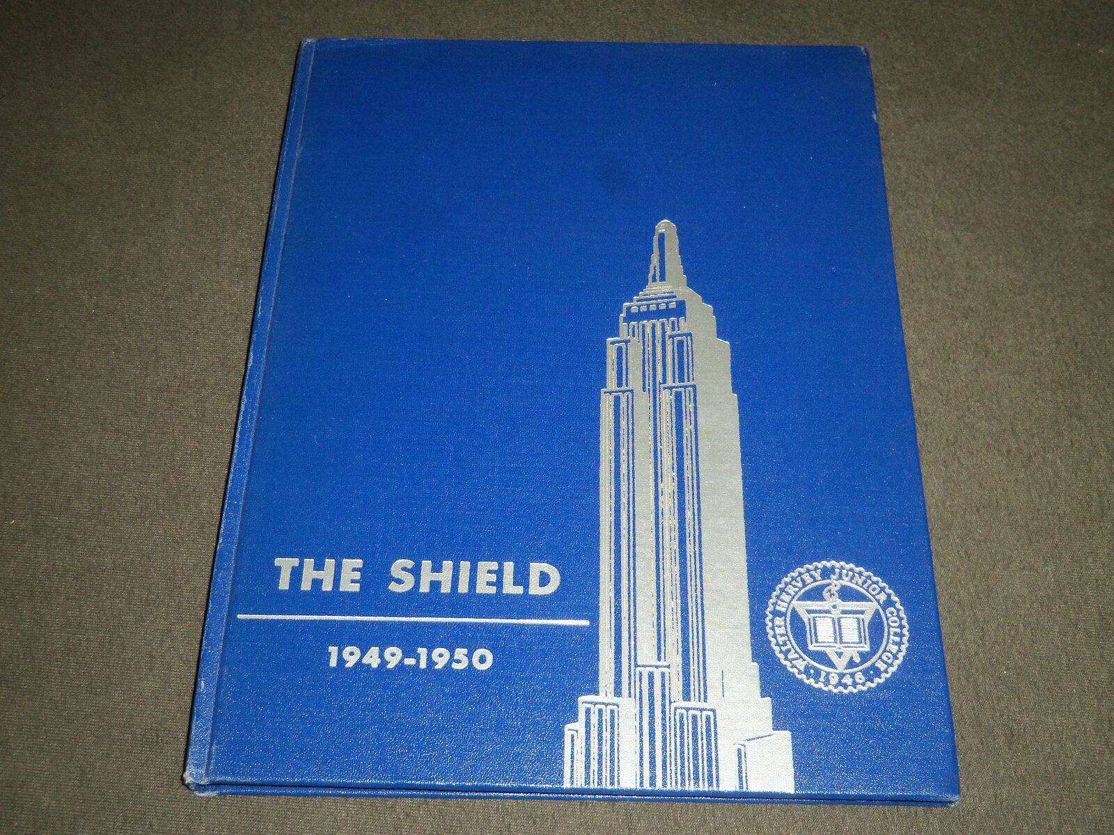 1949-1950 THE SHIELD WALTER HERVEY JUNIOR COLLEGE YEARBOOK - NEW YORK - YB 1145