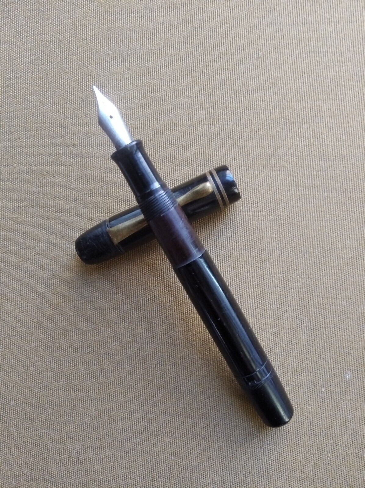 +++ Rare Vintage Inox Iristyl fountain pen piston Vtg