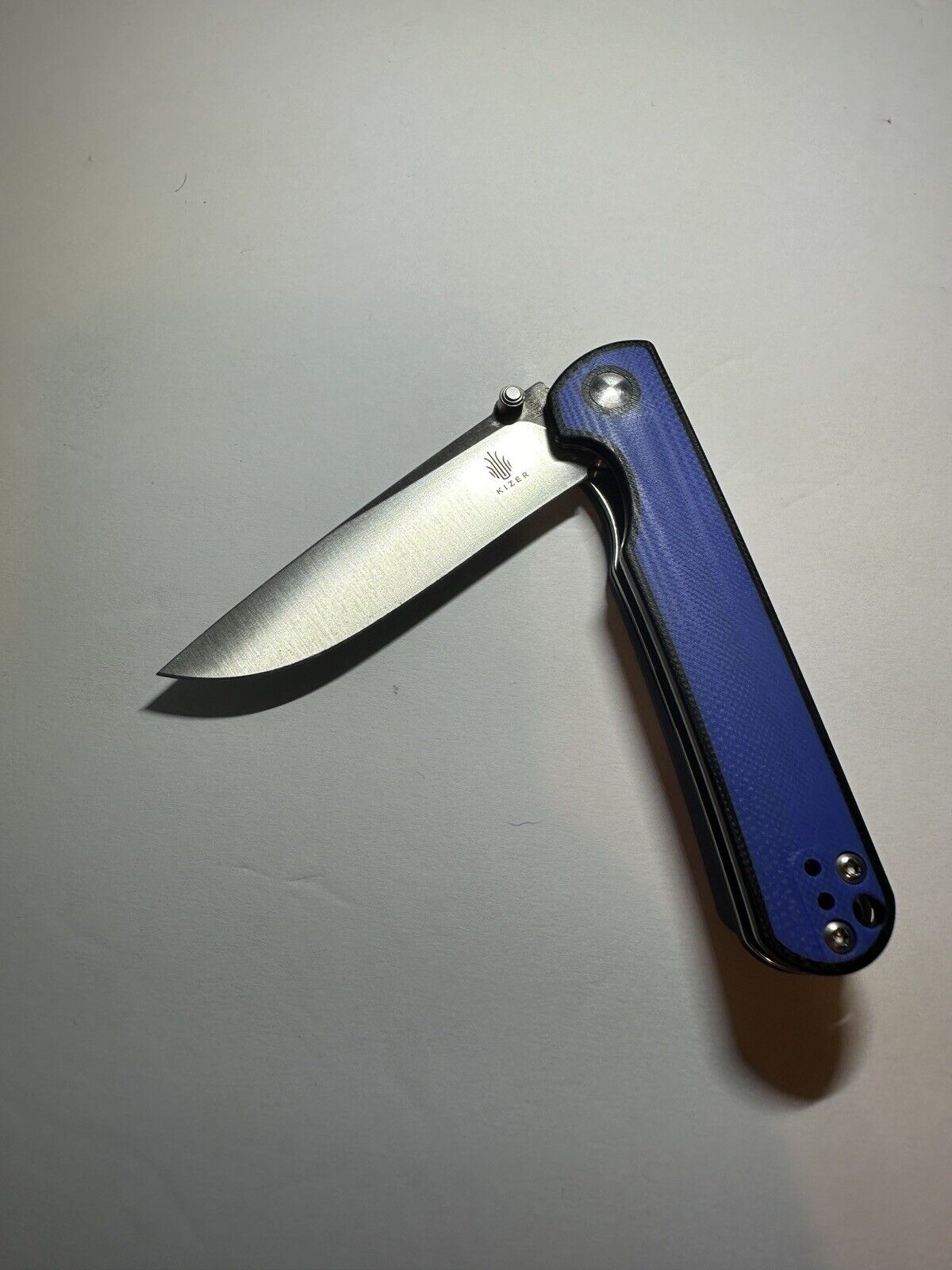 Kizer Cutlery Rapids Pocket Knife Linerlock Black & Blue Folding 154CM Steel