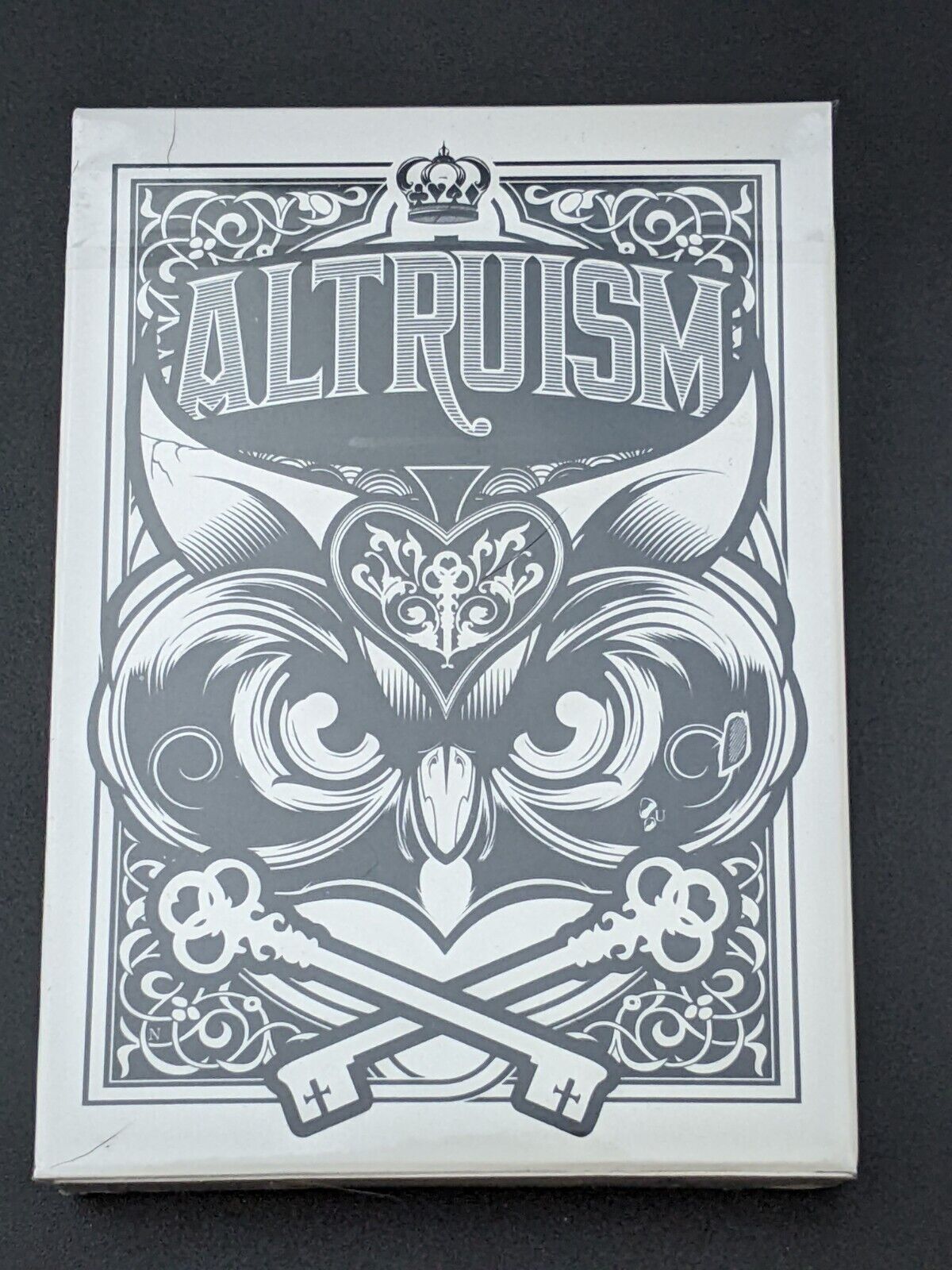 Altruism Snow Owl  Playing cards  - New Sealed
