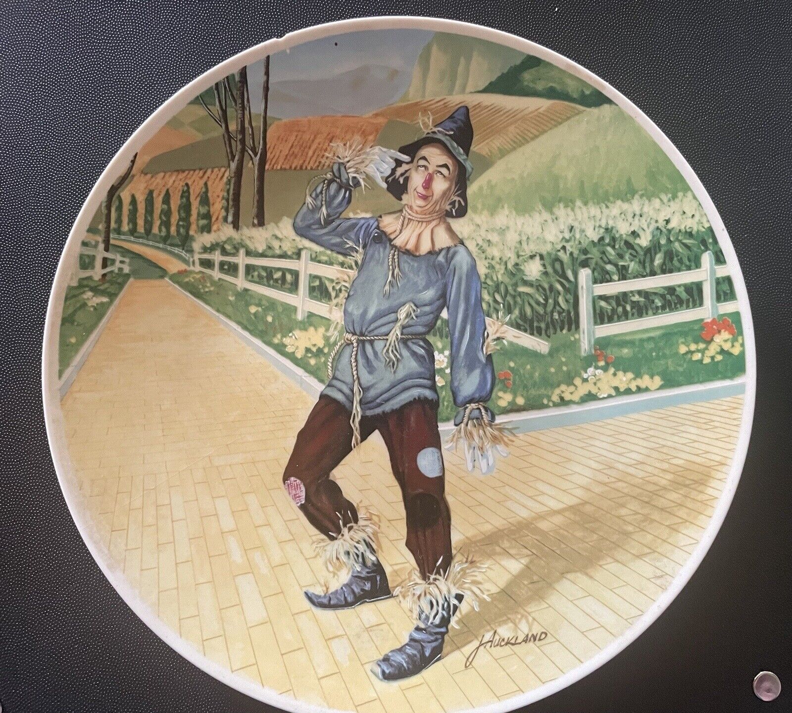 “If I Only Had a Brain” Knowles Wizard of Oz Collector's Plate      w/ Box & COA