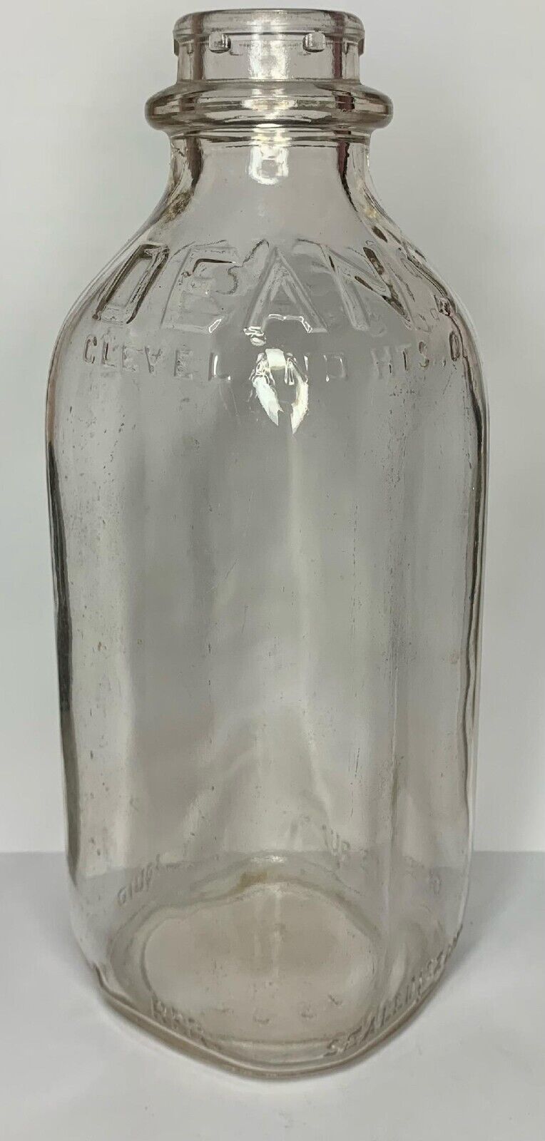 Vintage   DEAN'S DAIRY   CLEVELAND HEIGHTS  OHIO   ONE QUART  Glass Milk Bottle
