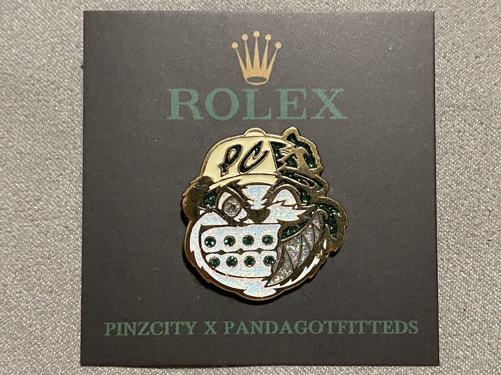 Pinzcity x Panda Got Fitteds Rolex Gold Green White panda scare bear hat pin