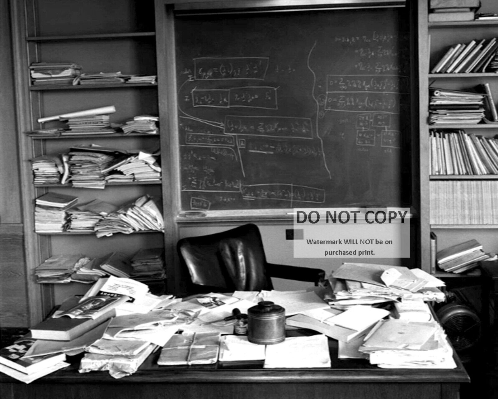 ALBERT EINSTEIN'S OFFICE ON DAY OF HIS DEATH IN APRIL 1955 - 8X10 PHOTO (DD352)