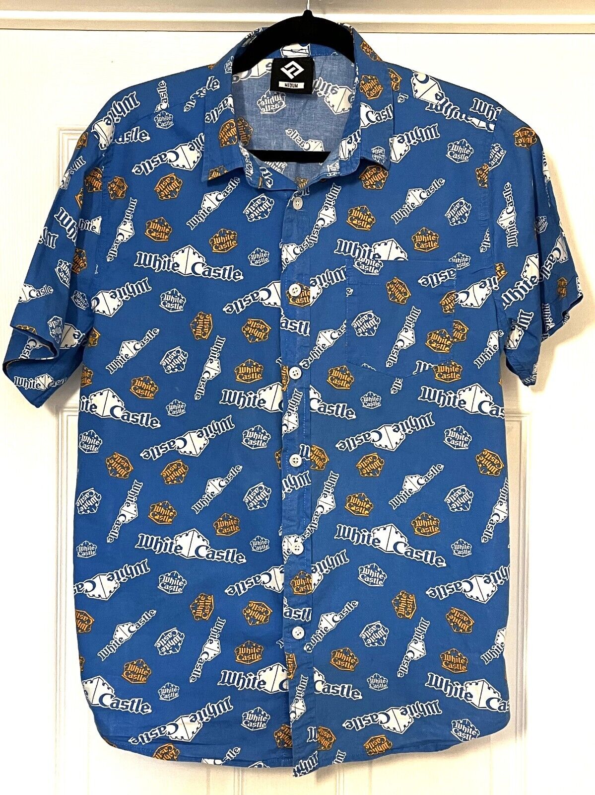 WHITE CASTLE Mens S/S Sz M Button Dwn Restaurant Logo Shirt-Repeat Print on Blue