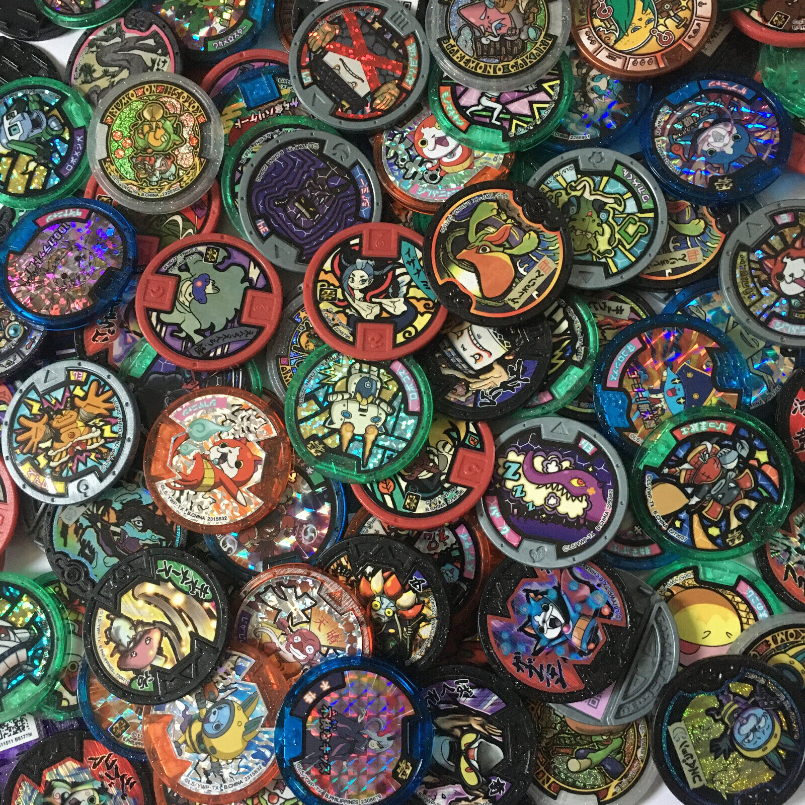 Lot of 50 Yo-Kai Watch Medals Random Mix (Not duplicate) Normal & Holo 