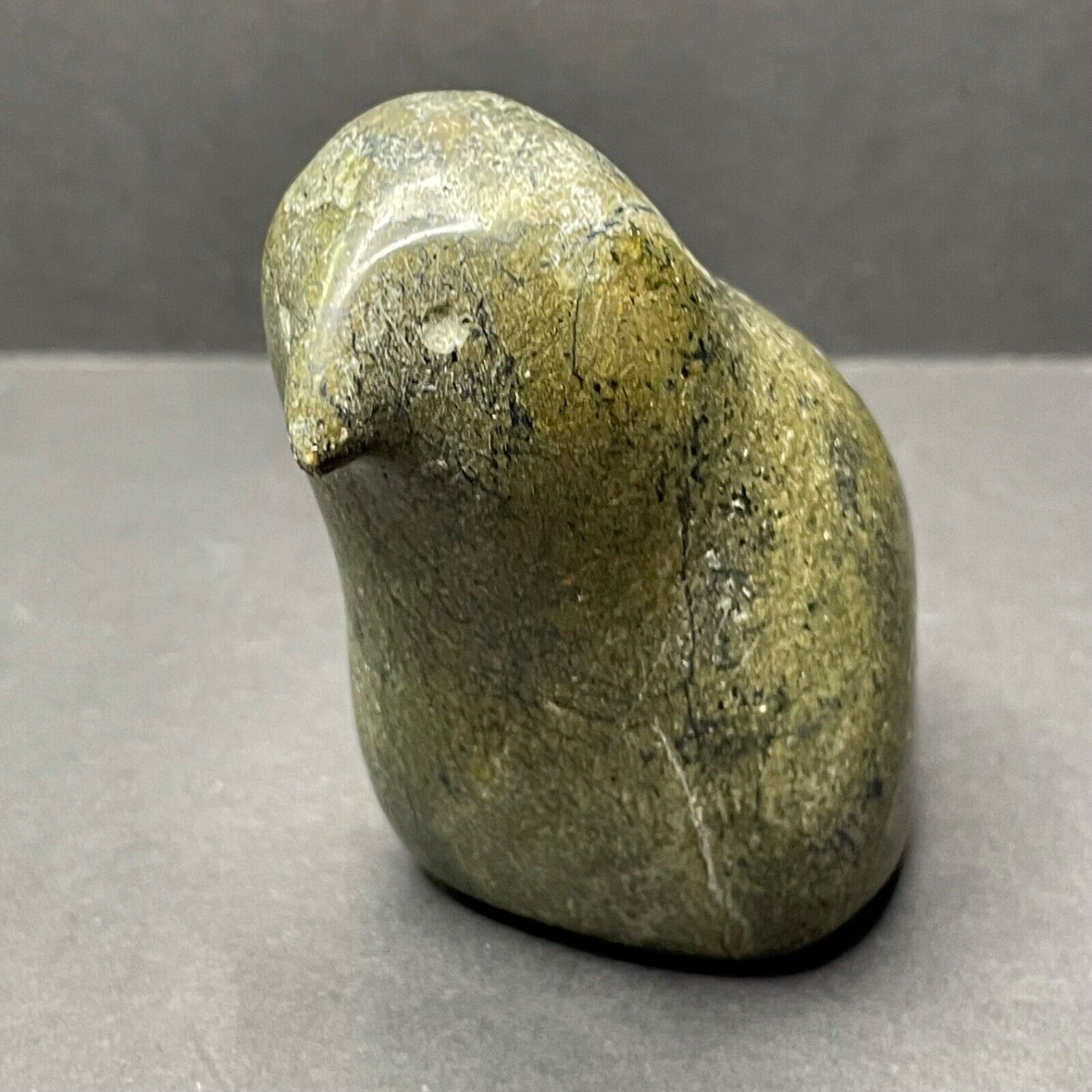 Native Inuit Carved GENUINE Soapstone Owl By Aipilie Qumaluk E9-1975 Carving