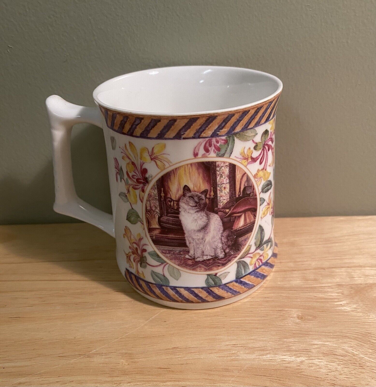 England Cat Mug Superior Ceramics Bone China Hand Crafted Coffee Cup