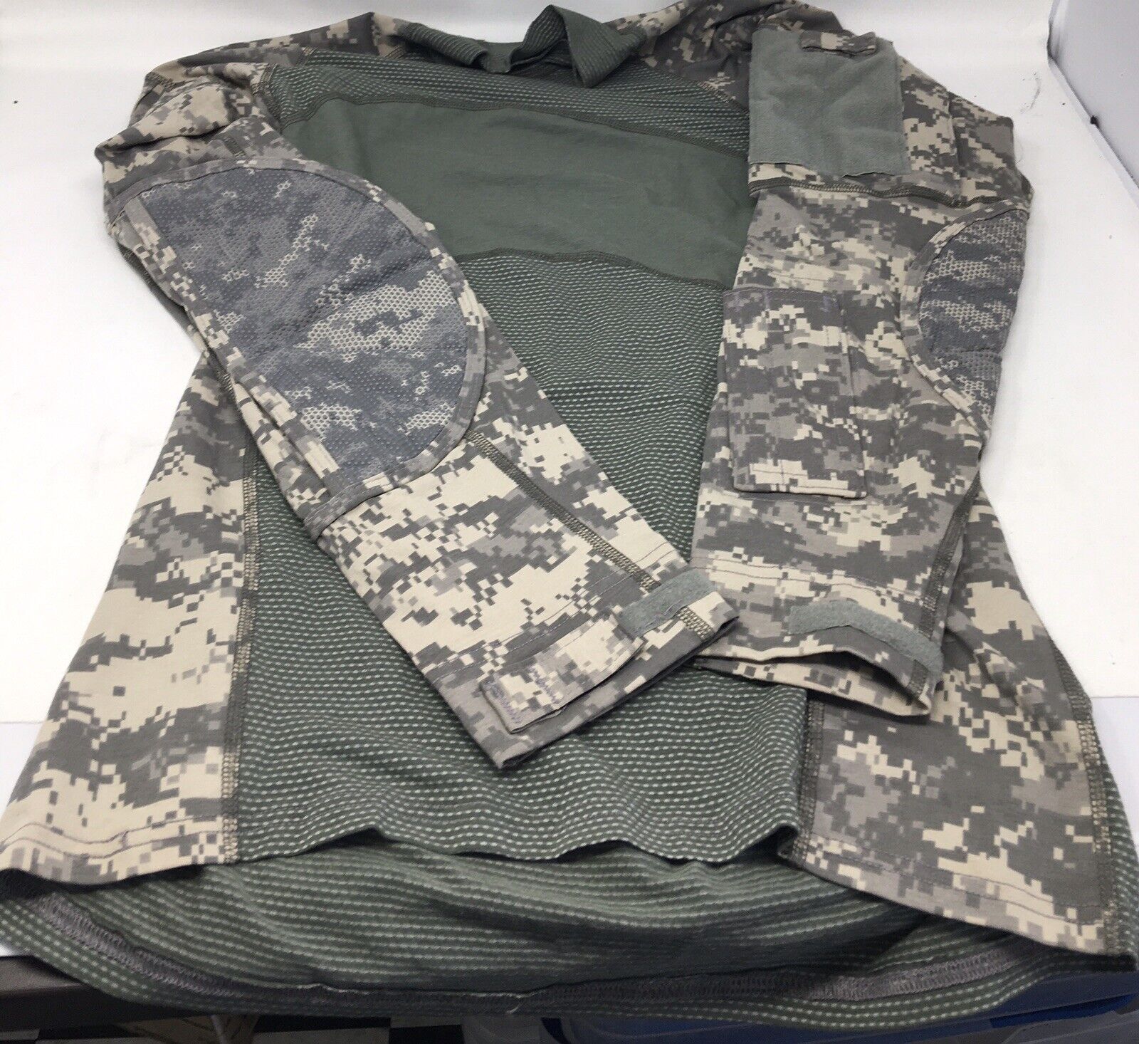 Army Combat Shirt Type II Flame Resistant ACS FR Multicam OCP size Small