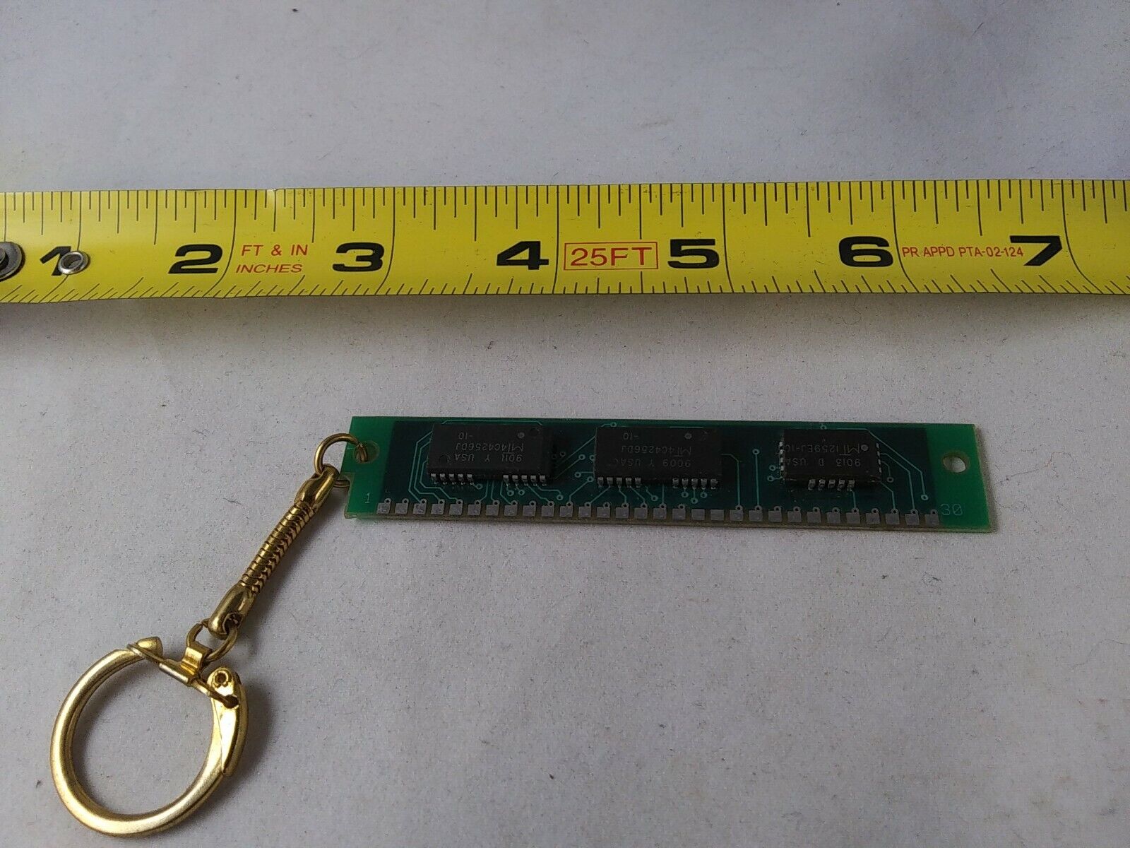 Vintage Computer Chip MICRON Technology USA Keychain Fob Key Ring Hangtag  *QQ18