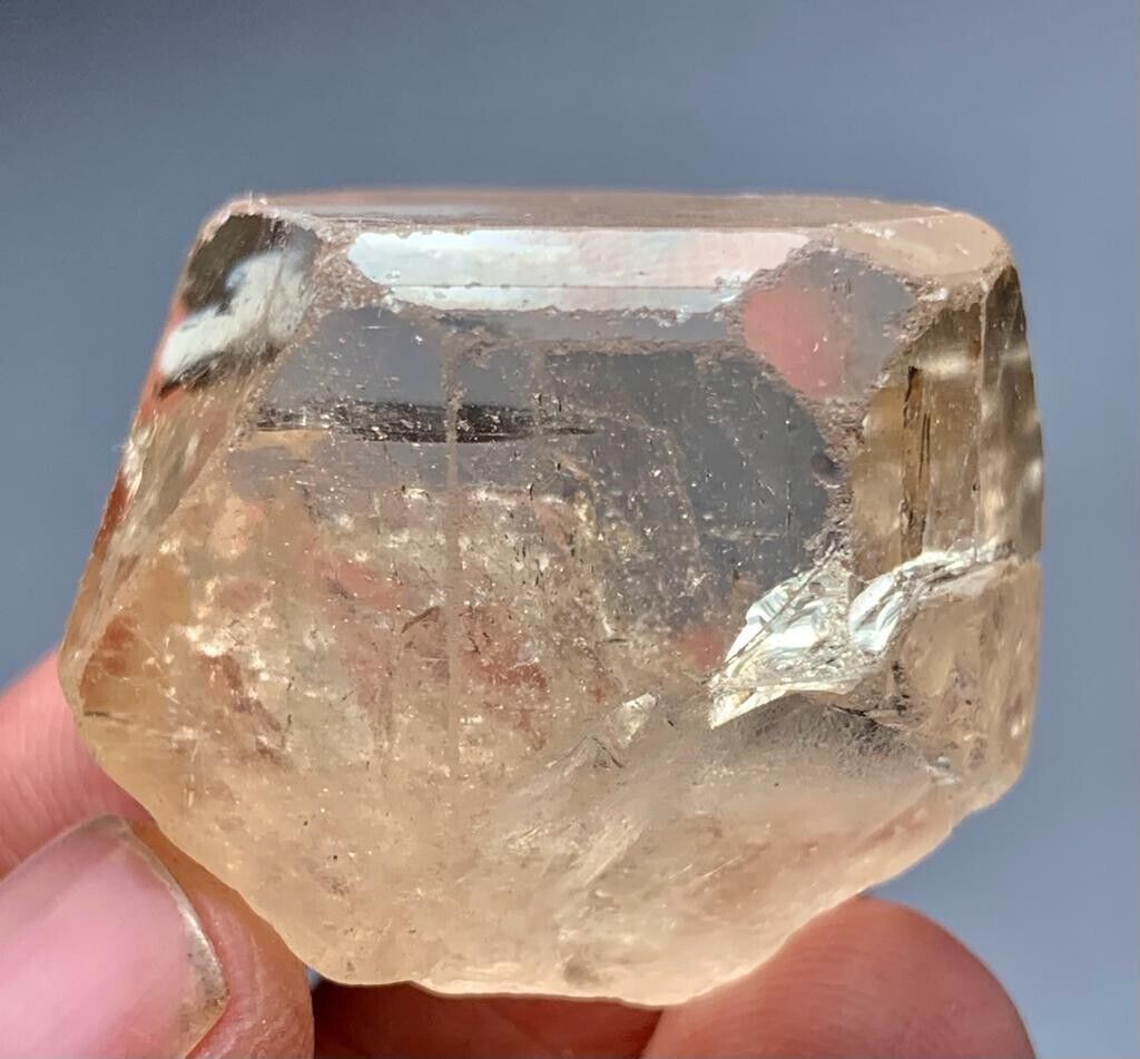 210 Carats Natural Topaz Crystal From Pakistan