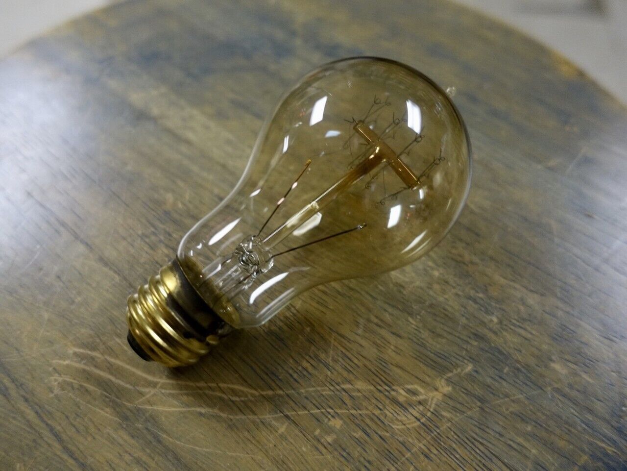 Edison Globe Light Bulb, 60 watt Quad Loop Filament Vintage Reproduction A19