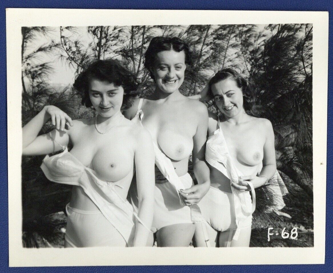 Happy Thick Females 1950 Frisky Flirty 5x4 Big Boobs Outdoor Vintage Nude Q8324