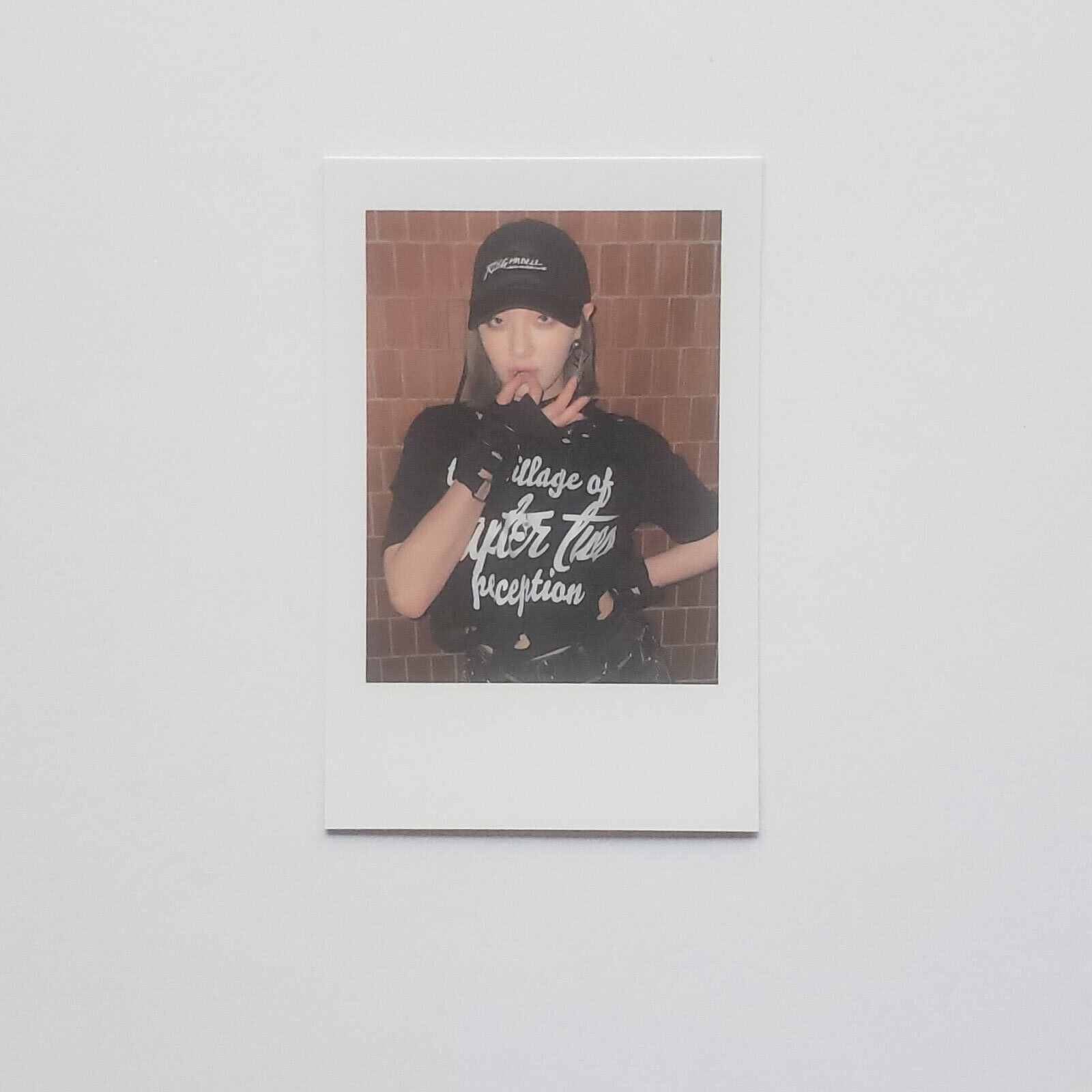 billlie 'the billage of perception: chapter two' album polaroid photocard [1/15]